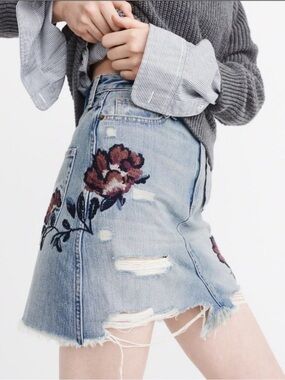 Abercrombie & Fitch Blue Denim Floral Embroidered  Distressed Jean Mini Skirt